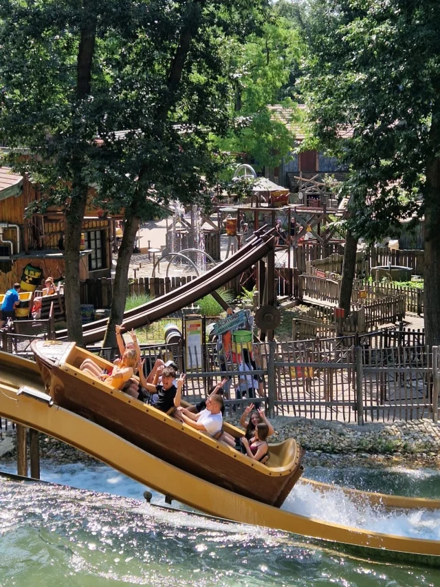 Ein Schuljahr voller Höhen und Tiefen liegt hinter uns – heute gab es für unsere 1. Klassen im Familypark nur noch Höhen! 🎢 Wir sind stolz auf diese Truppe. Auf die Ferien! 🎒➡️🎡

#Klassengemeinschaft #Familypark #Schulschluss #Ferienbeginn